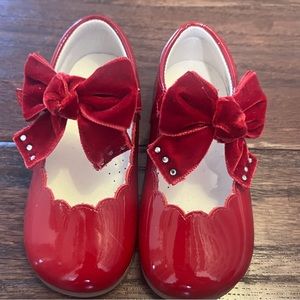 Toddler Girls Red Patent Leather Mary Jane Shoes with Rhinestone Bow